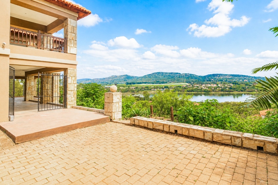 3 Bedroom Property for Sale in Birdwood Estate North West